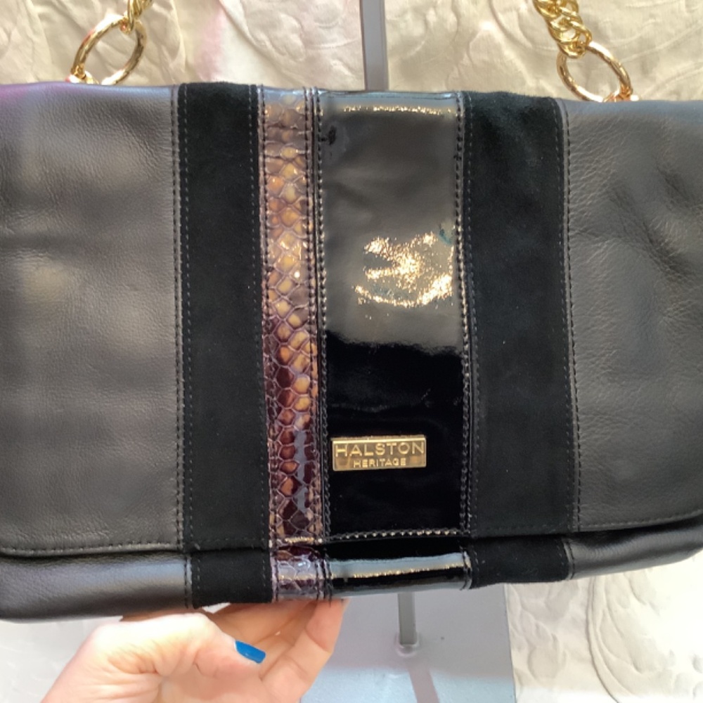 EUC Halston Heritage Black Leather suede shoulder  crossbody gold chain - Picture 14 of 17